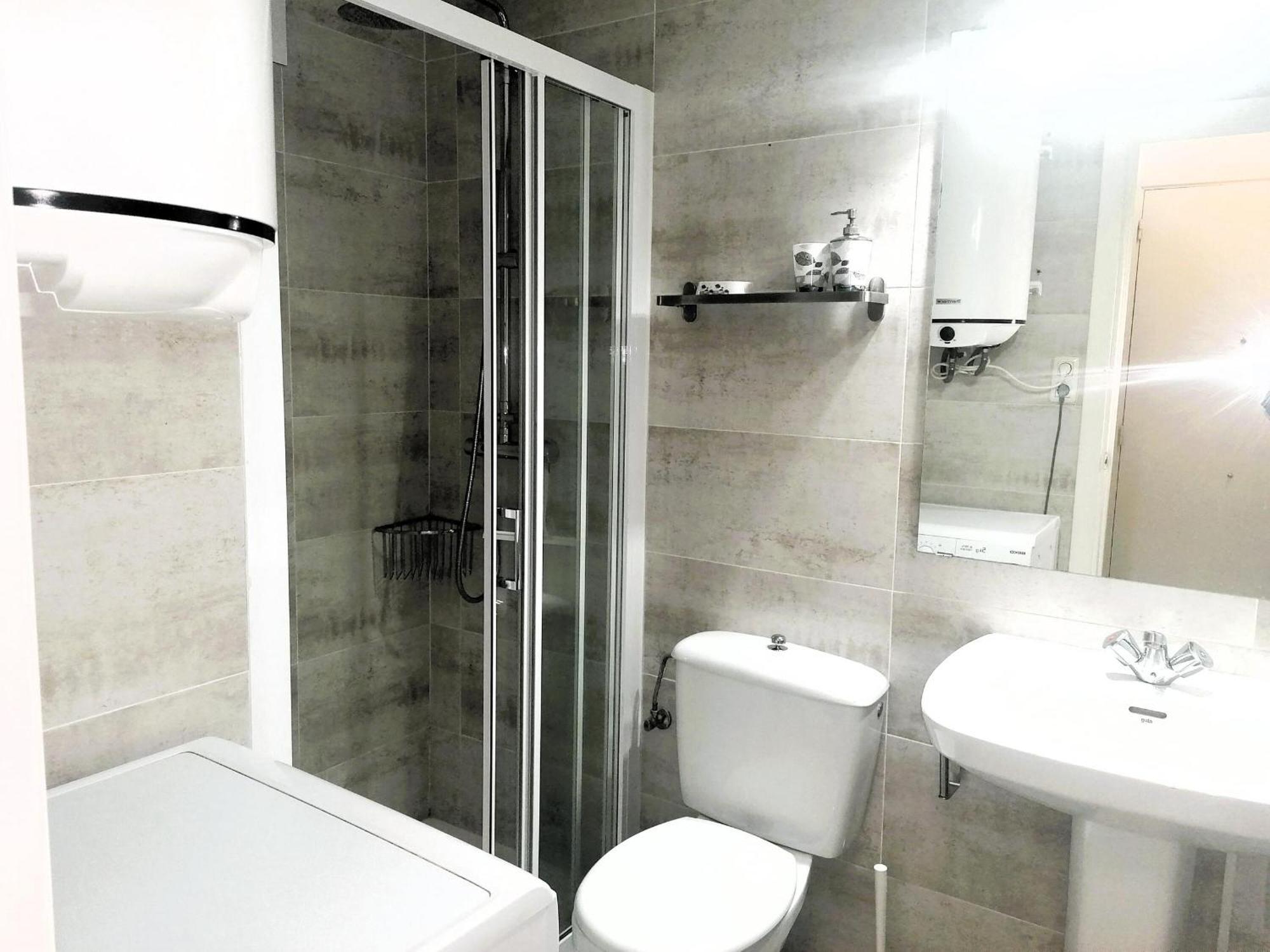 2166 Rocmar 1 4-c, Excelente Situacion Frente Al Puerto Pesquero Y Con Vista A La Bahia. Gran Terraza. Gran Parking Publico Delante. - Es-258-30 Appartement *
